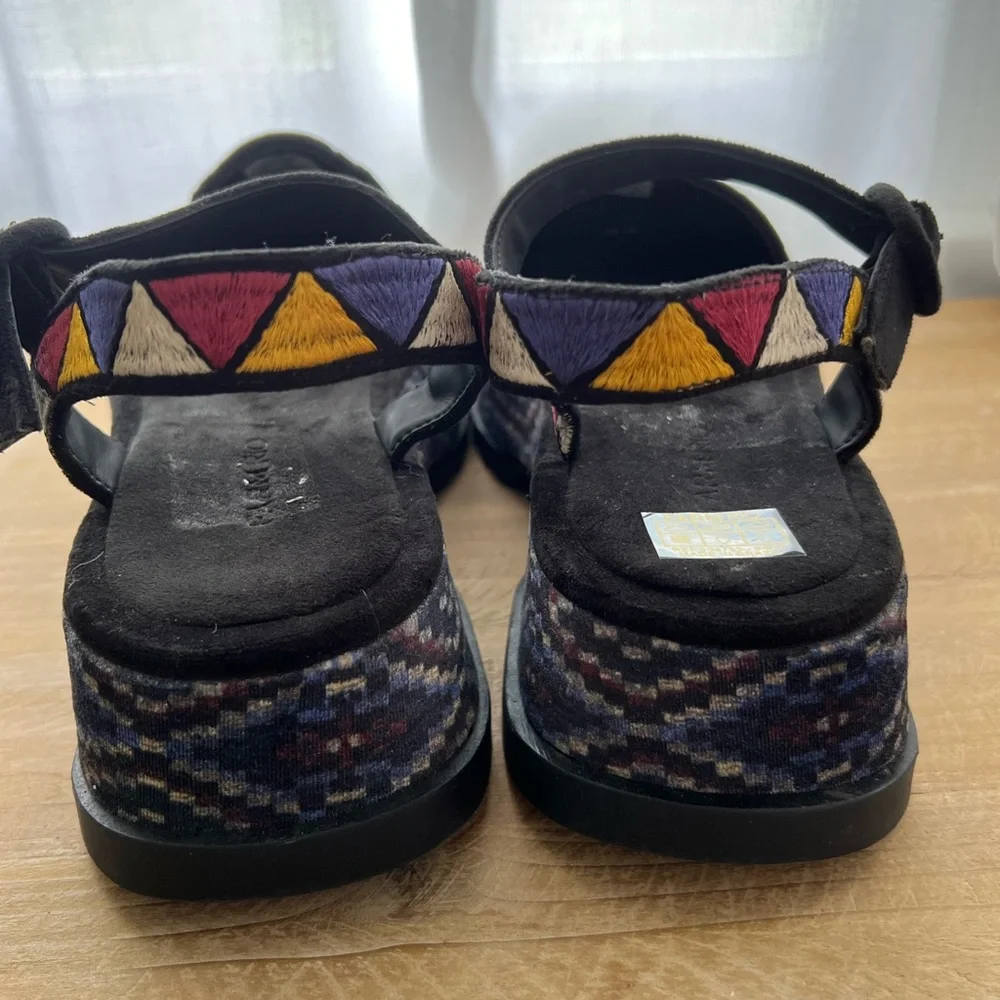 FARM Rio Embroidered Platform Shoe In Black Women’s Size 8 New